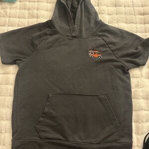 Gray Short-Sleeved Hoodie with Embroidered Van